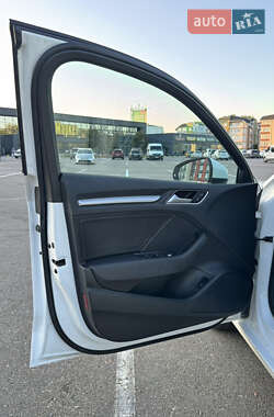 Седан Audi A3 2015 в 