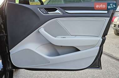 Седан Audi A3 2016 в 