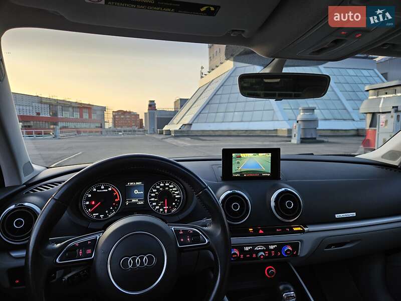 Седан Audi A3 2016 в Днепре