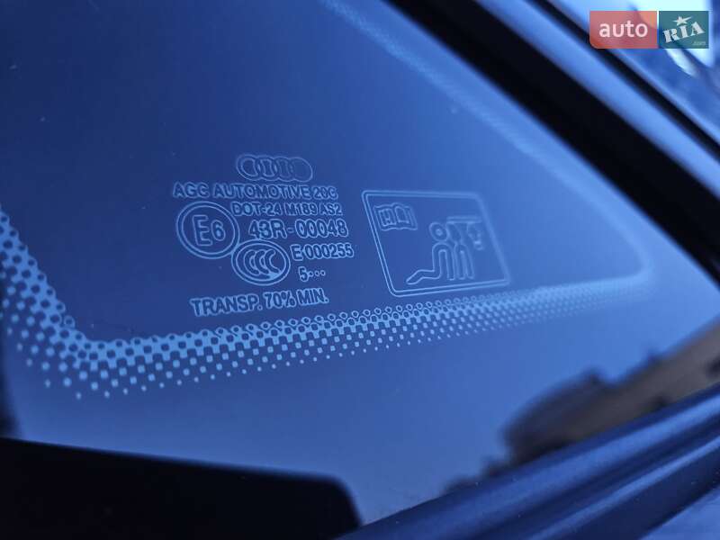 Седан Audi A3 2016 в Днепре