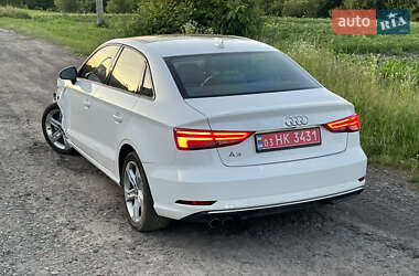 Седан Audi A3 2018 в 