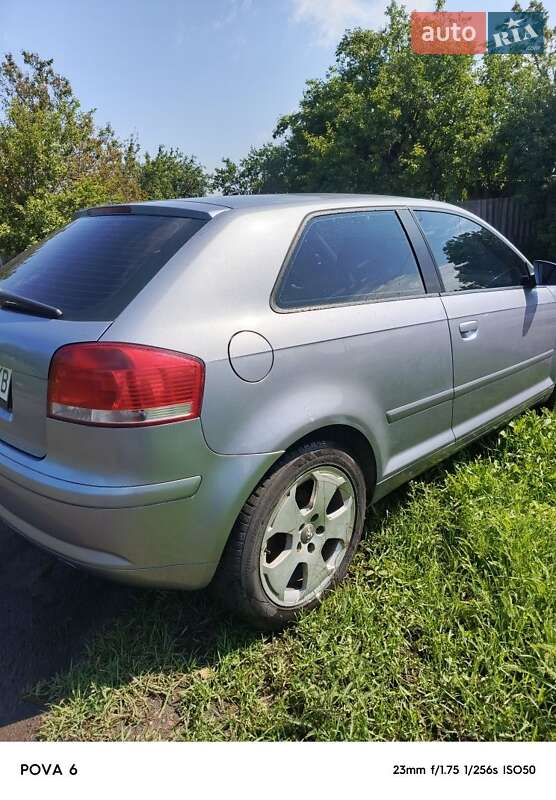 Хэтчбек Audi A3 2005 в 