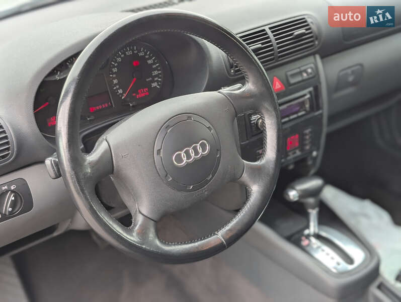 Хэтчбек Audi A3 2000 в Дубно