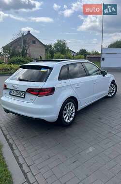 Хэтчбек Audi A3 2016 в 