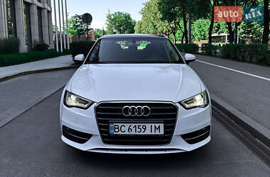 Хэтчбек Audi A3 2015 в 
