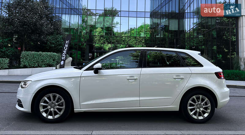 Хэтчбек Audi A3 2015 в Львове фото 8 Хэтчбек Audi A3 2015 в Львове