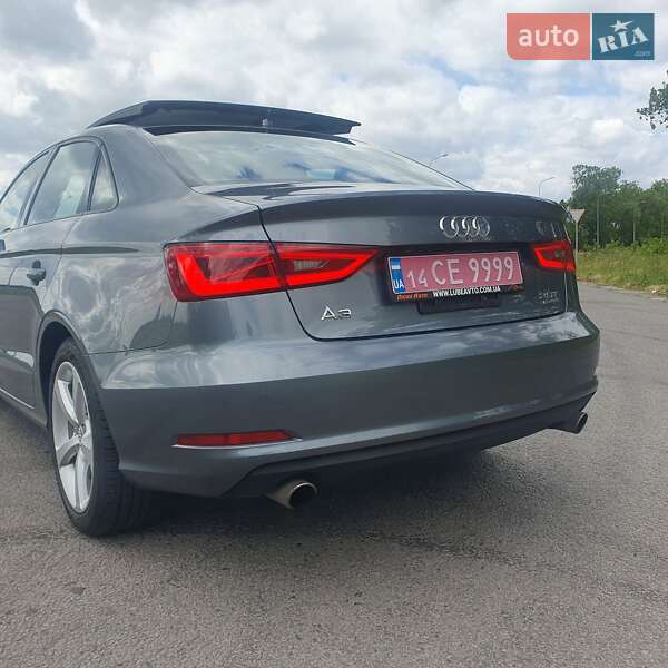Седан Audi A3 2015 в Львове