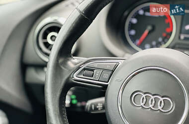 Седан Audi A3 2015 в 