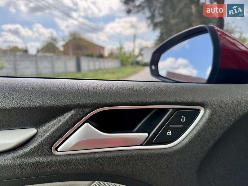 Седан Audi A3 2016 в Киеве