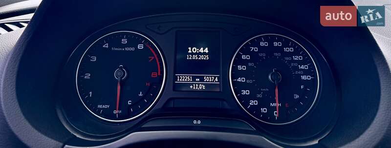 Седан Audi A3 2016 в Киеве