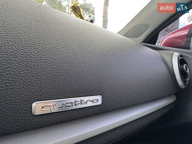 Седан Audi A3 2016 в Киеве