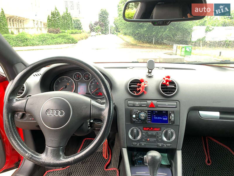 Хэтчбек Audi A3 2004 в Черкассах