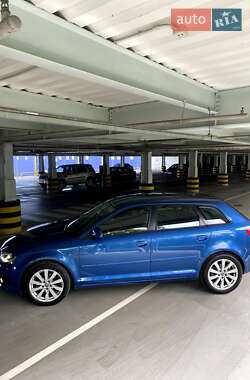 Хэтчбек Audi A3 2008 в Киеве