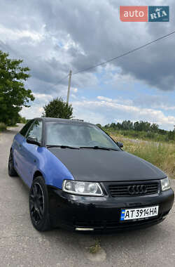 Хэтчбек Audi A3 1998 в 