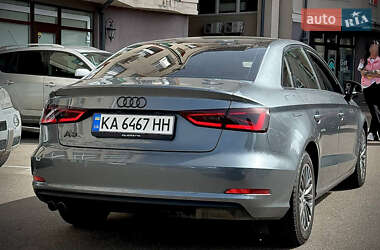 Седан Audi A3 2016 в 