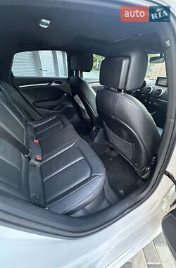 Седан Audi A3 2016 в 