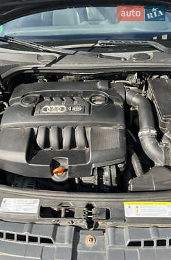 Хэтчбек Audi A3 2005 в 