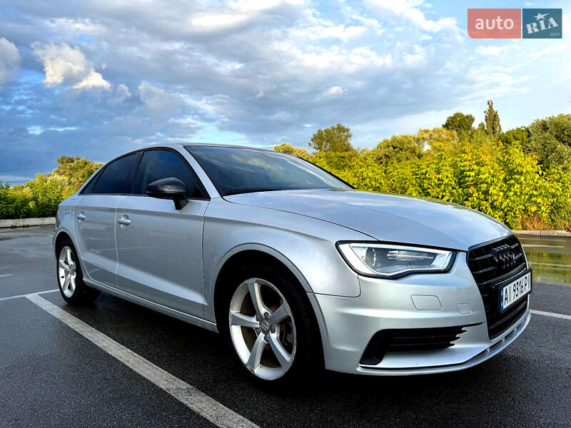 Седан Audi A3 2014 в Ирпене