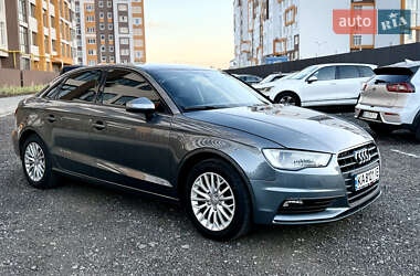 Седан Audi A3 2016 в 