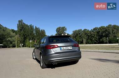 Хэтчбек Audi A3 2015 в 