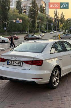 Седан Audi A3 2016 в 