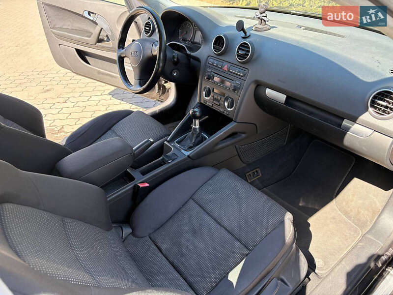 Хэтчбек Audi A3 2003 в Луцке