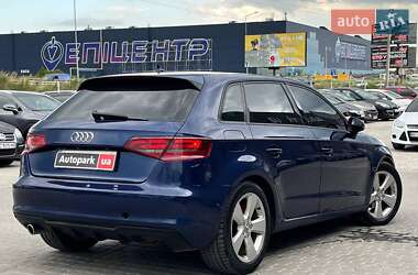 Хэтчбек Audi A3 2016 в 
