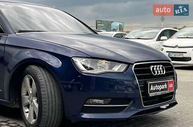 Хэтчбек Audi A3 2016 в 