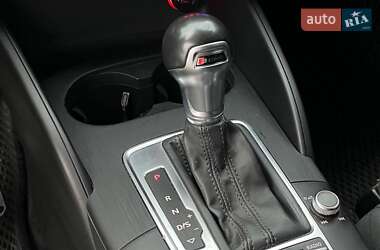 Хэтчбек Audi A3 2016 в 