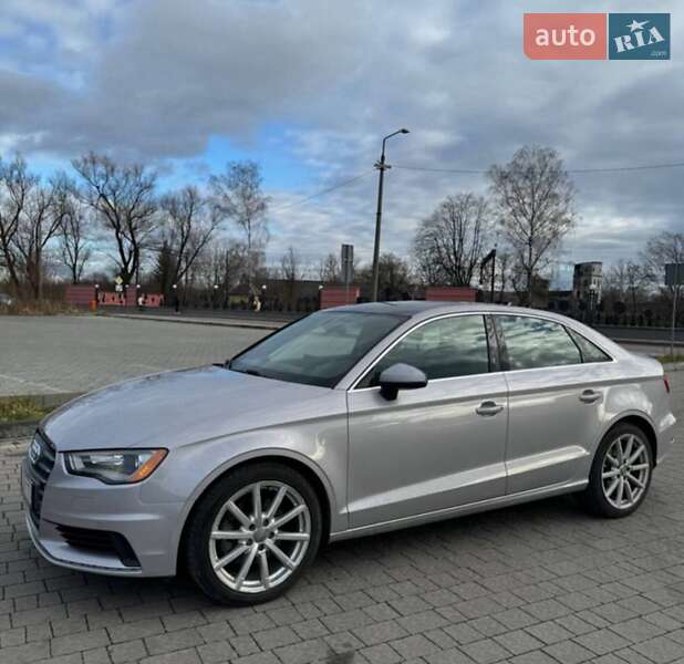Седан Audi A3 2014 в Львове