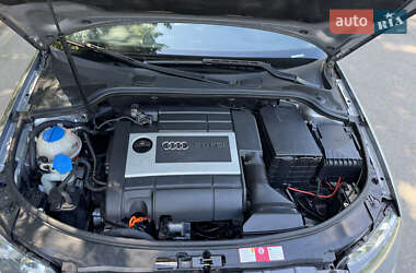 Хэтчбек Audi A3 2005 в 
