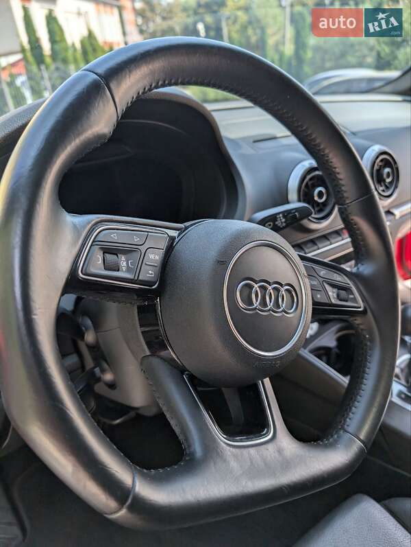 Хэтчбек Audi A3 2016 в Хмельницком