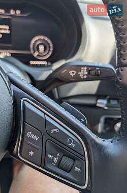 Хэтчбек Audi A3 2016 в 