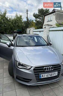 Хэтчбек Audi A3 2016 в Киеве