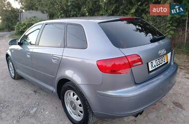 Хэтчбек Audi A3 2005 в 