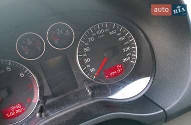 Хэтчбек Audi A3 2005 в 