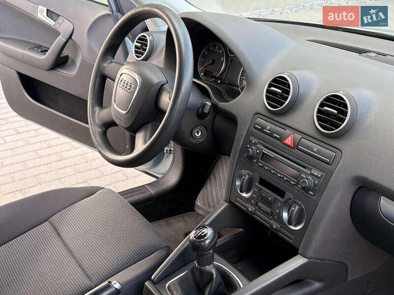 Хэтчбек Audi A3 2006 в Житомире