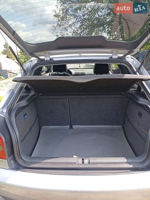 Хэтчбек Audi A3 1999 в Богуславе