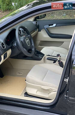 Хэтчбек Audi A3 2006 в 