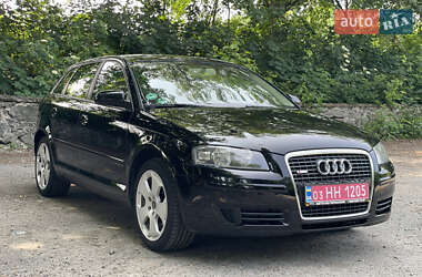 Хэтчбек Audi A3 2006 в 