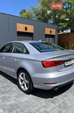 Седан Audi A3 2014 в 