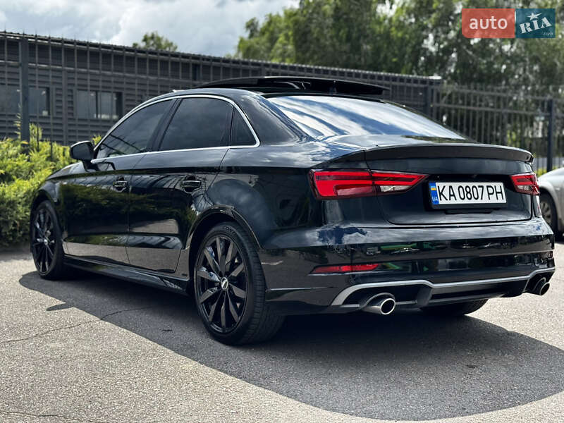 Седан Audi A3 2019 в Киеве