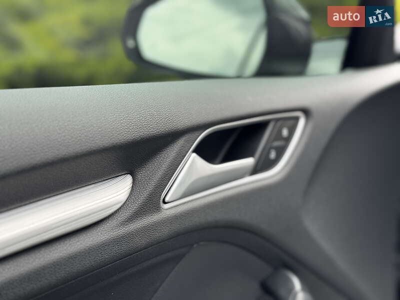 Седан Audi A3 2019 в Киеве