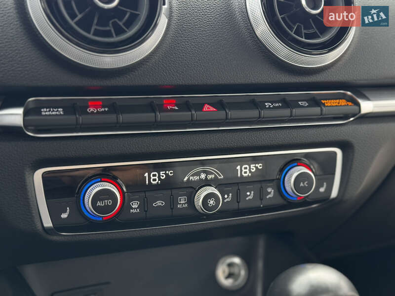 Седан Audi A3 2019 в Киеве