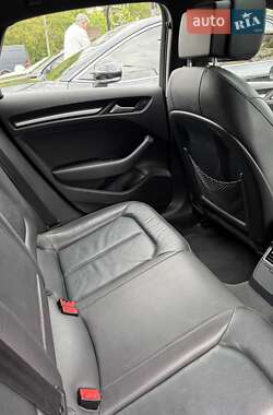 Седан Audi A3 2016 в 