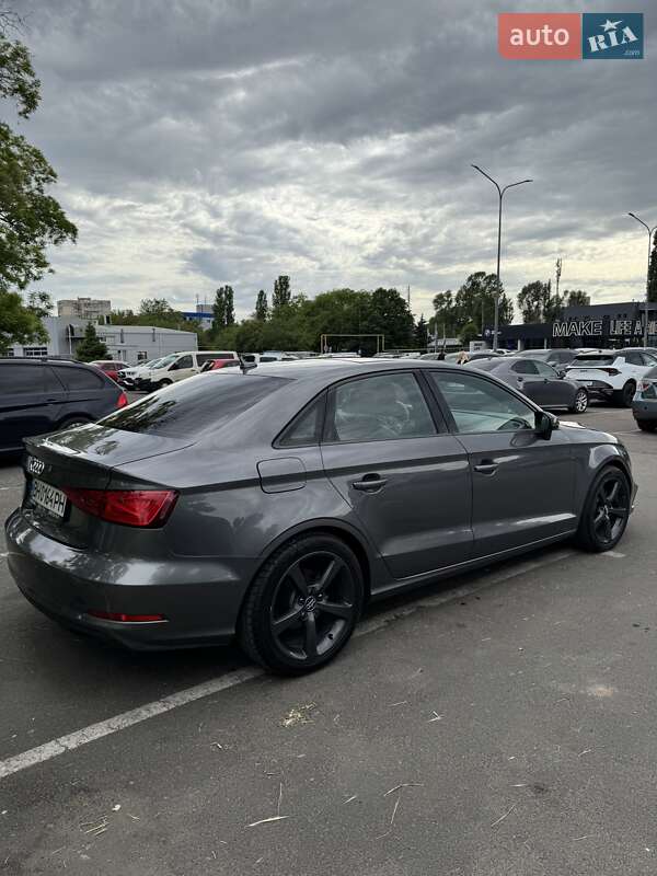 Седан Audi A3 2016 в Одессе