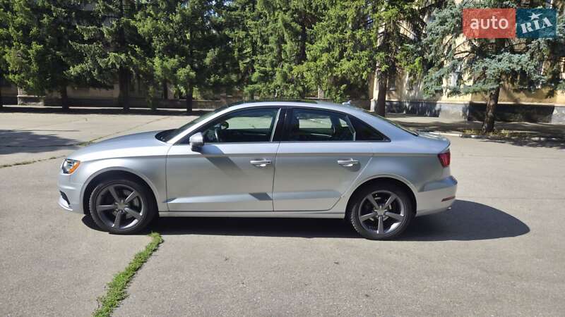 Седан Audi A3 2014 в Желтых Водах