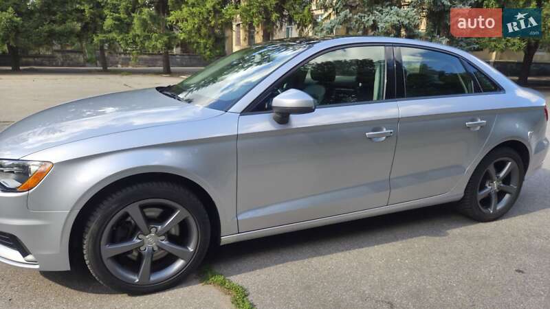 Седан Audi A3 2014 в Желтых Водах