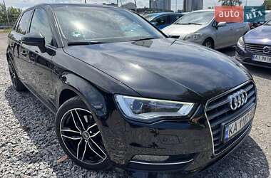 Хэтчбек Audi A3 2015 в 