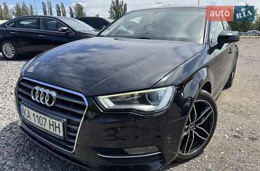 Хэтчбек Audi A3 2015 в 